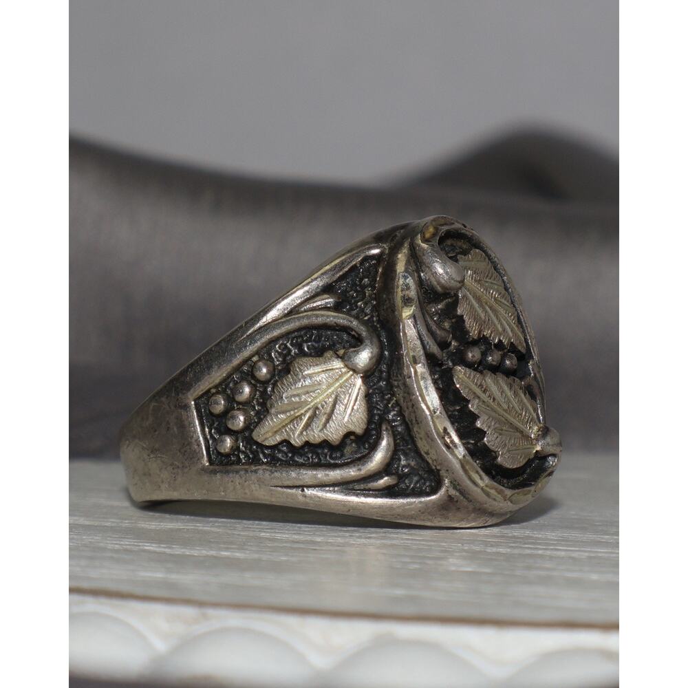Black Hills Sterling Silver Leaves Ring 13.63G / Sz 11 - Picture 3 of 5